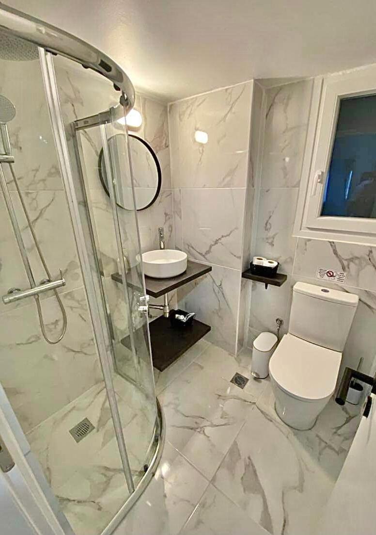 Comfortable Apartment In The City Center Atina Dış mekan fotoğraf
