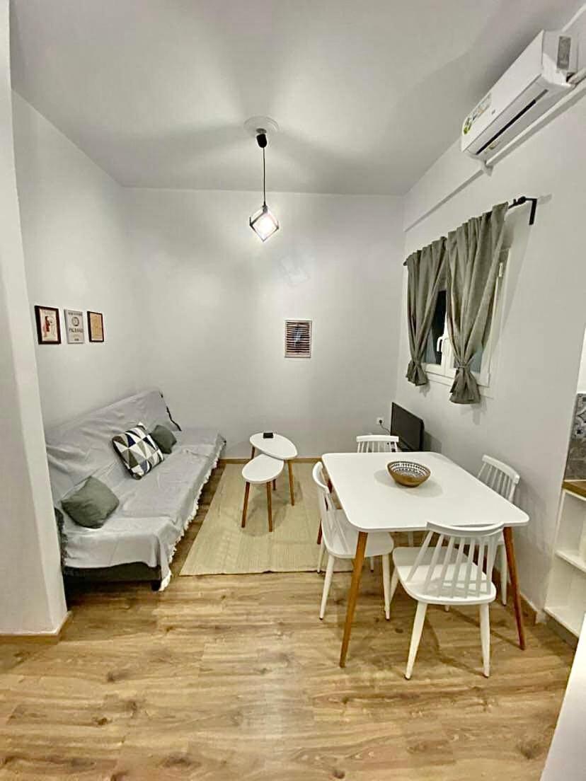 Comfortable Apartment In The City Center Atina Dış mekan fotoğraf
